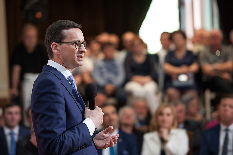 propolski.pl: Polacy odpowiedzieli na pytanie, kto byłby najlepszym premierem