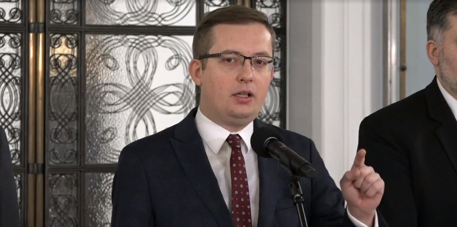 propolski.pl: Konfederacja domaga się dymisji prezesa PiS Kaczyńskiego