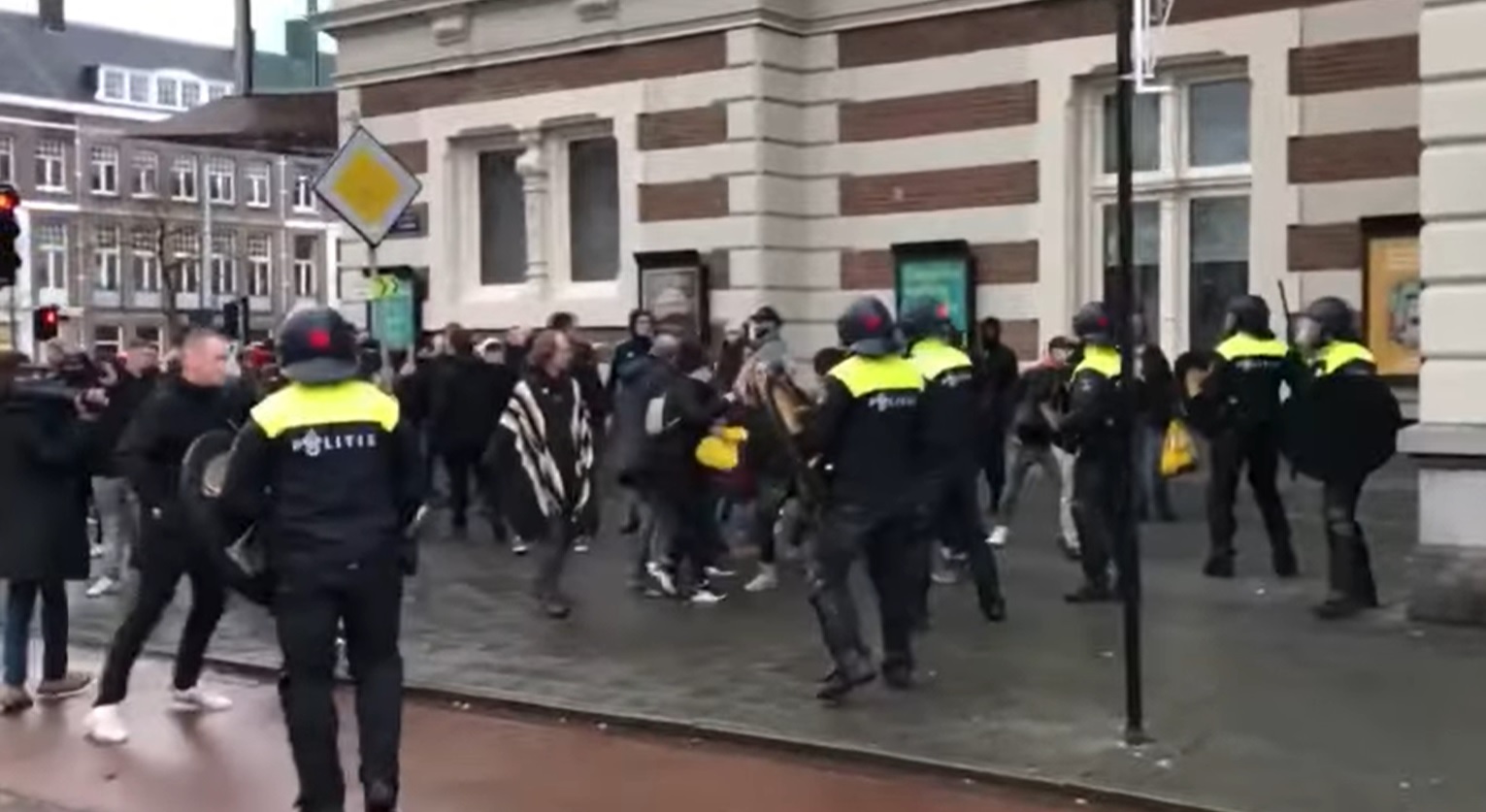 propolski.pl: Interwencja policji w Amsterdamie