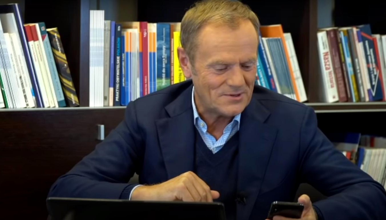 propolski.pl: Donald Tusk przeczytał wiadomość od teściowej