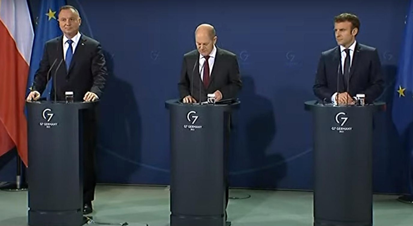 propolski.pl: Andrzej Duda spotkał się z prezydentami Niemiec i Francji