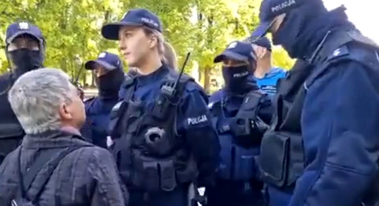 propolski.pl: Babcia Kasia szamotała się z policjantami