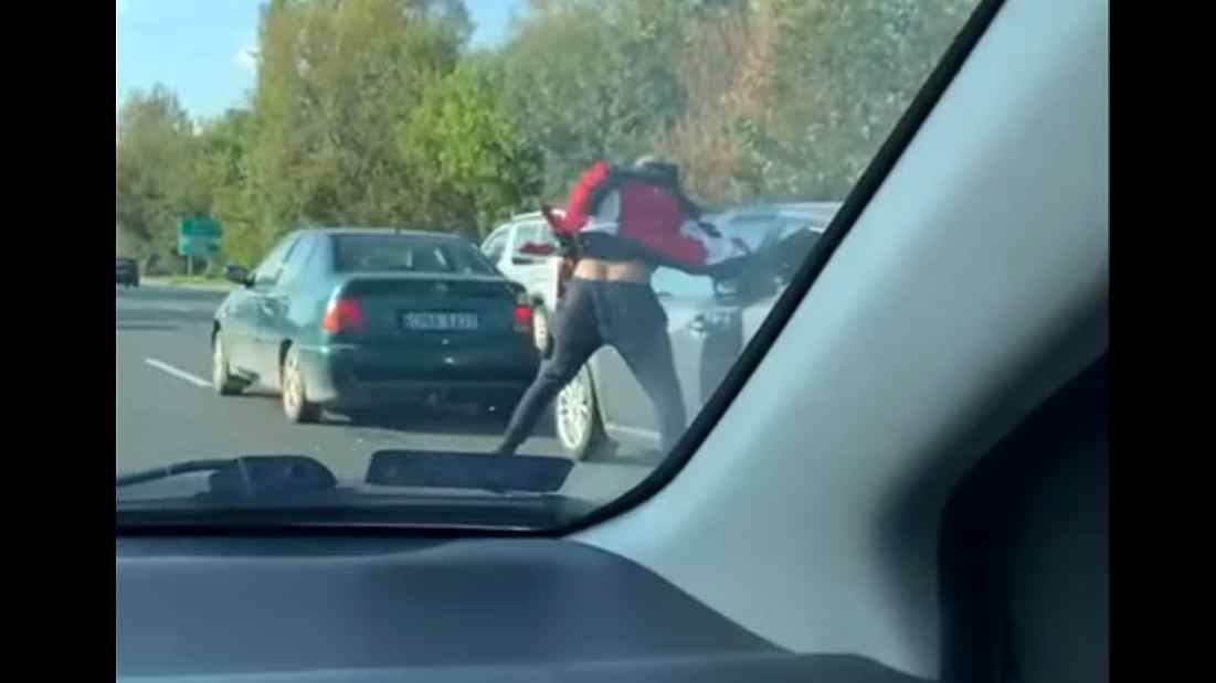 propolski.pl: Kierowca skopał auto
