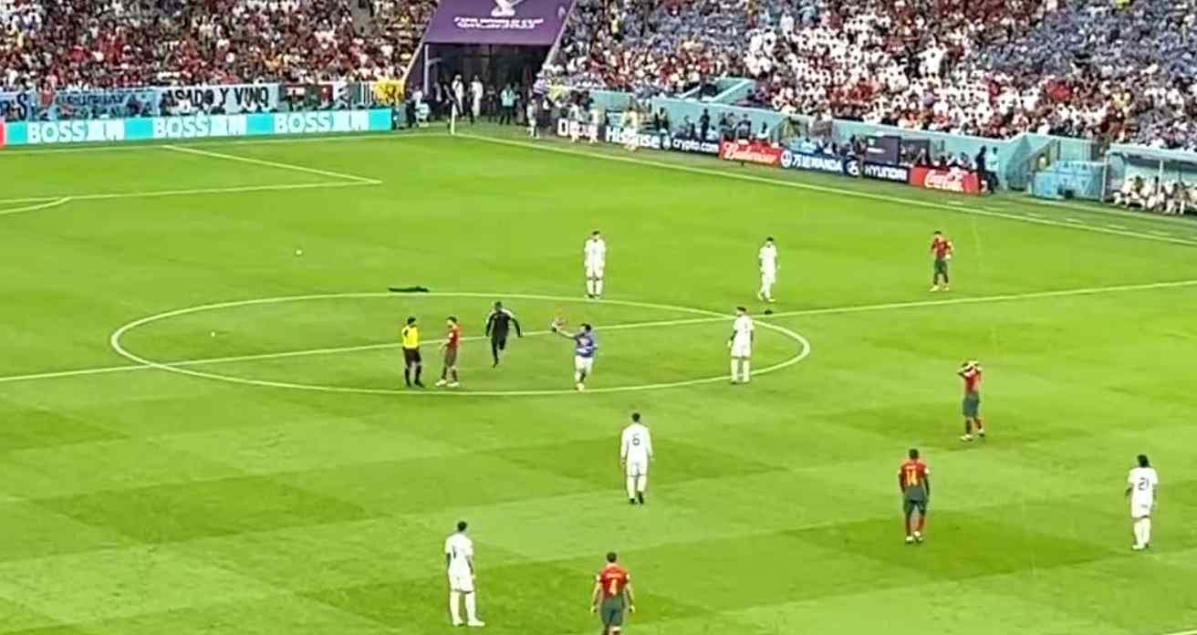 propolski.pl: Kibic z flagą LBT zakłócił mecz w Katarze
